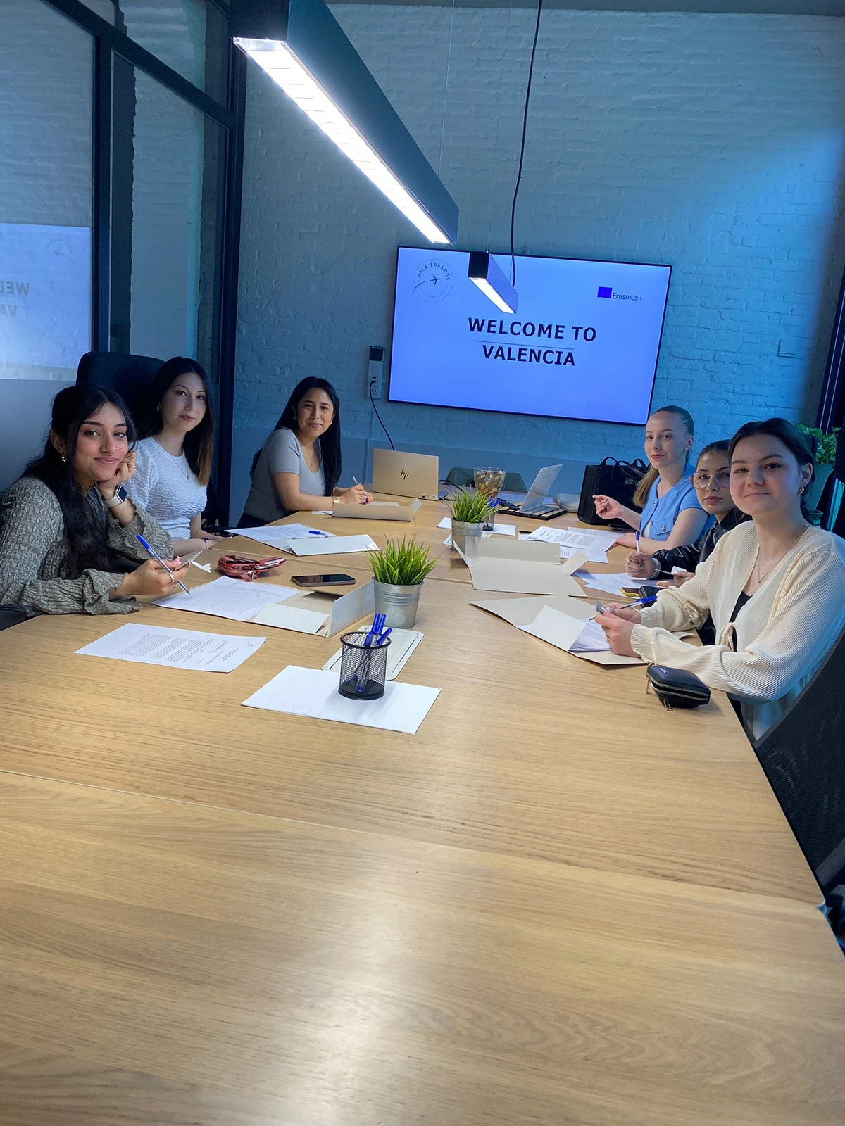 About us Hola Erasmus